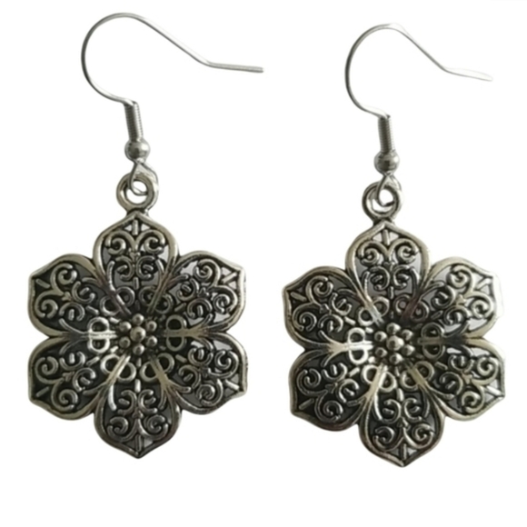 Handcrafted Flower Earrings - Picture 1 of 4